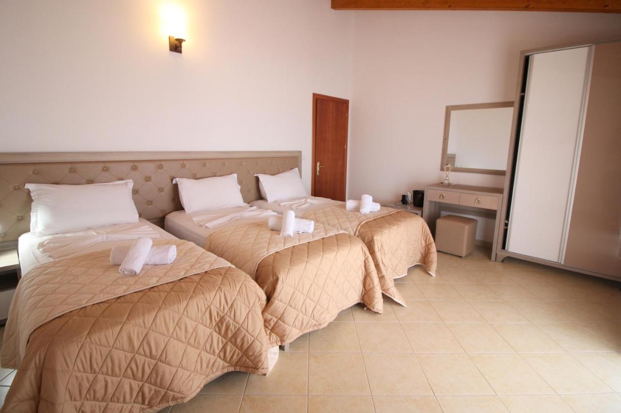 Atlantis Apartments Sarande Exterior photo