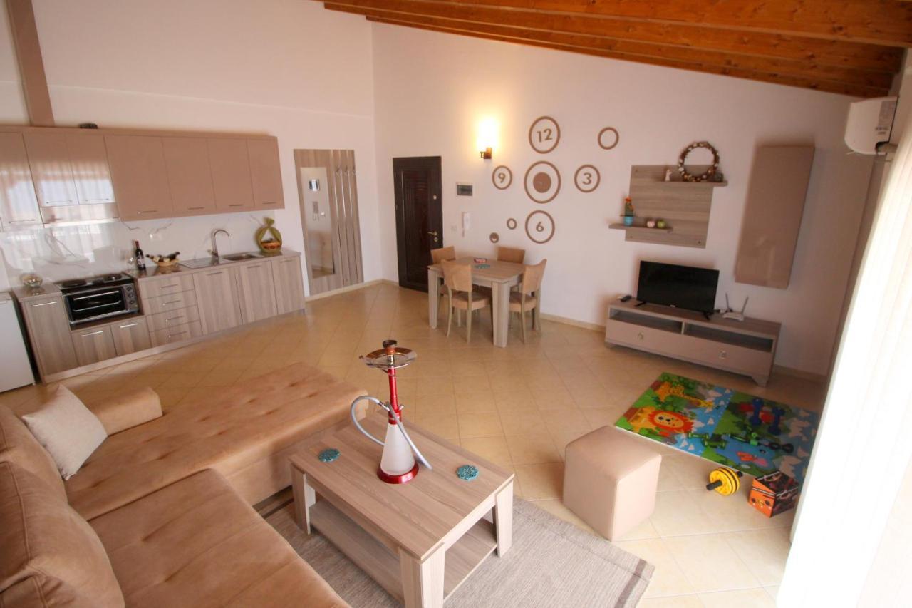 Atlantis Apartments Sarande Exterior photo