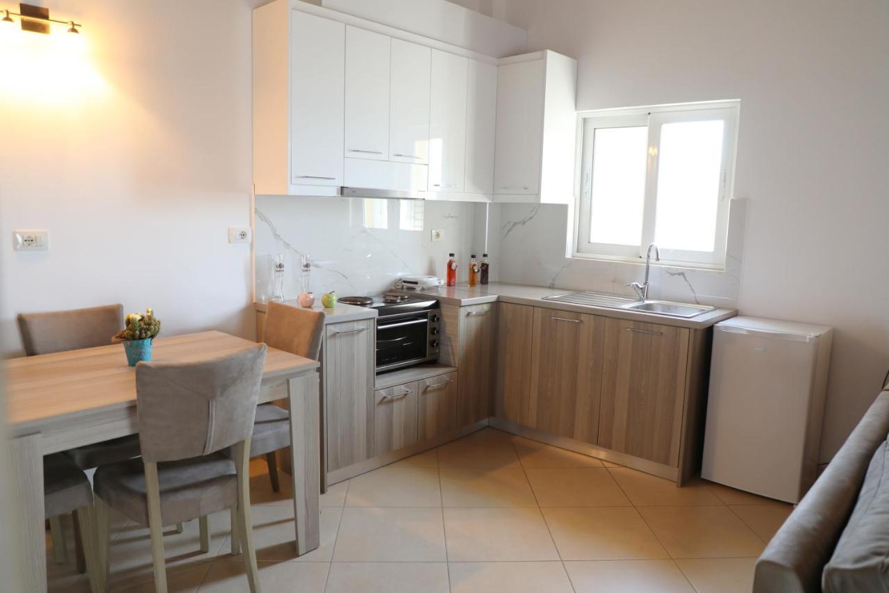 Atlantis Apartments Sarande Exterior photo